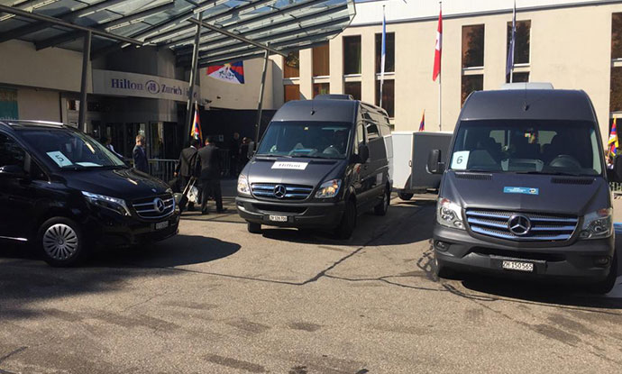 Dalai-Lama-visits-Hilton-unsere-Flotte